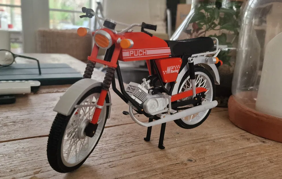 Mô hình xe Puch M50 Racing tỉ lệ 1:8 của Ed van der Heijden - Image 19