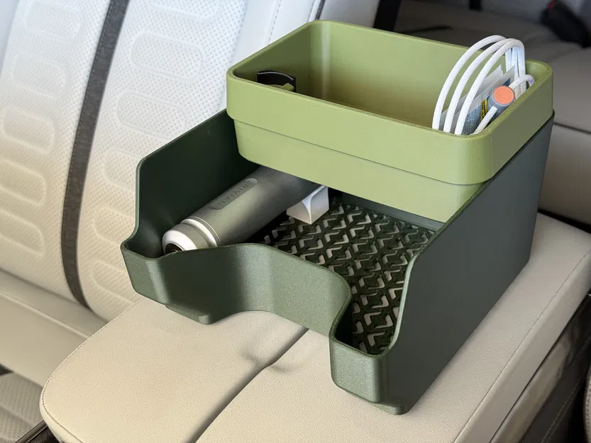 Bộ Tổ Chức Console Rivian Tùy Chỉnh - Image 1