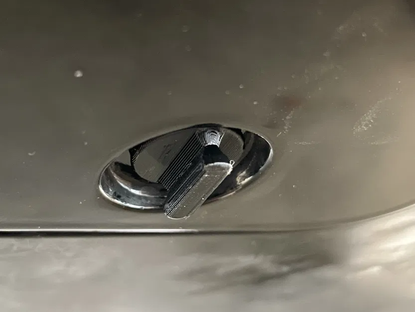 Ốc Vặn Tay Nắp Che Khớp Nối Rivian - Image 3