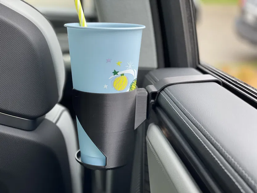 Giá Đỡ Cốc Rivian - Image 7