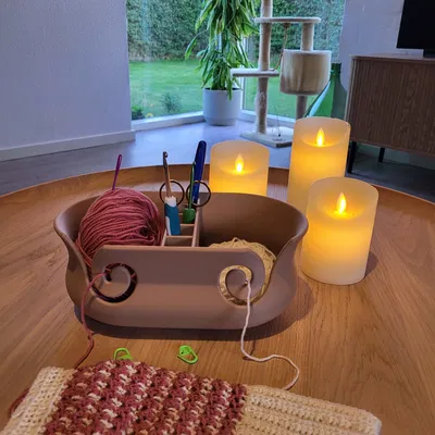 Tô Đựng Len Hai Ngăn Có Hộp Dụng Cụ – Phiên Bản Happy Wife