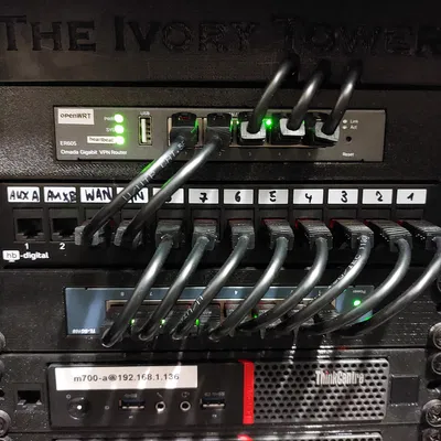 Giá đỡ rack 10" chắc chắn V.2 cho TL-ER605 (-V*) và TL-SG108 (-E)