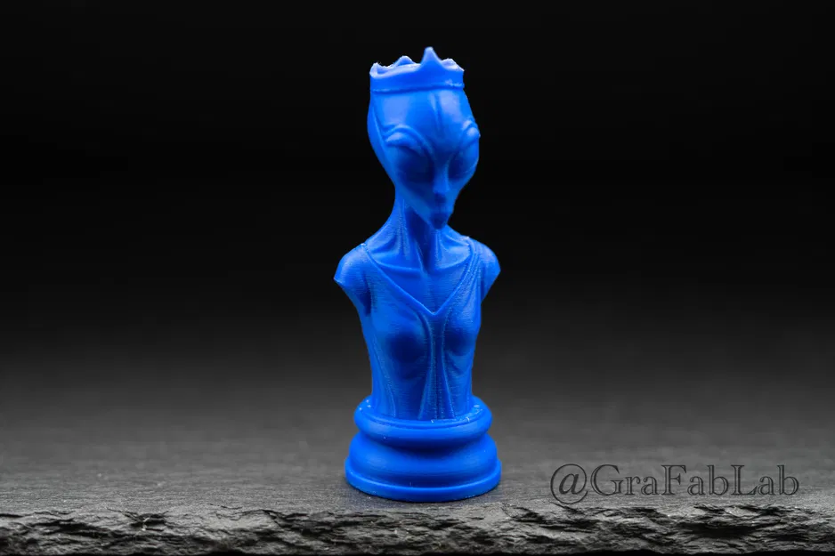 Tượng Cờ Vua "Nữ Hoàng" - Cosmic Dominion - Image 3