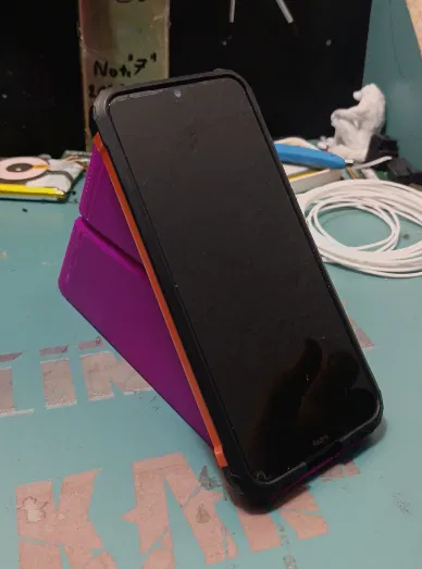 Ốp Bút Giữ Điện Thoại Kakusta (Tựa Bút Tam Giác / Kim Tự Tháp) - Image 2