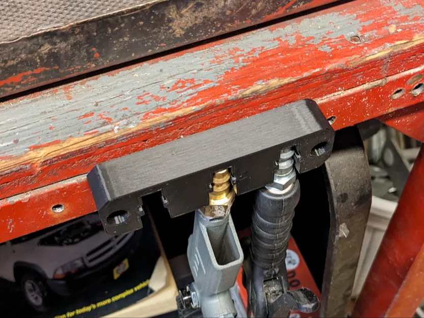 Giá đỡ tường cho dụng cụ hơi ren NPT 1/4" - Image 1