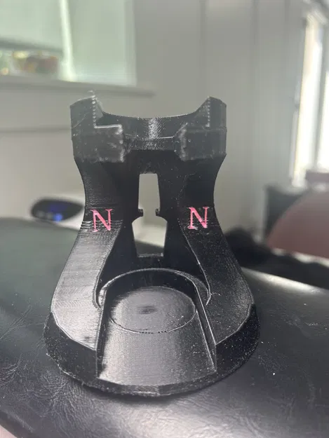 Chỗ Giữ Sơn Móng Tay Khi Sang Chiết - Image 2