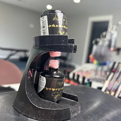 Chỗ Giữ Sơn Móng Tay Khi Sang Chiết