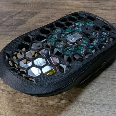Logitech Superlight 2 Siêu Nhẹ - Con Chuột Mà SUPERSTRIKE Nên Là