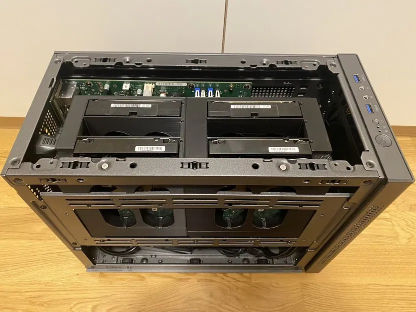 Lồng HDD Hotplug 6 khay cho Supermicro Backplane BPN-SAS-823T - Image 1