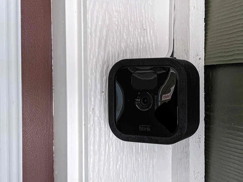 Đế Gắn Tường Cho Camera Blink Outdoor - Image 3
