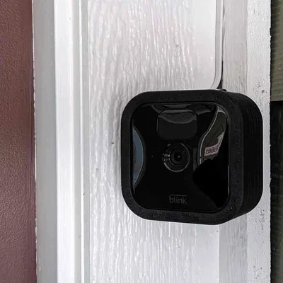 Đế Gắn Tường Cho Camera Blink Outdoor