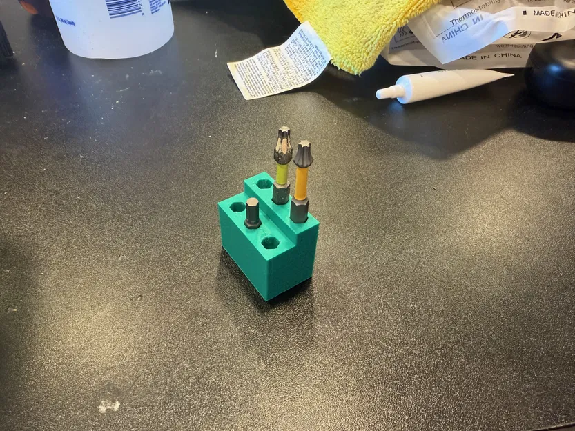 Kệ giữ mũi khoan nam châm 8 khe - Image 4