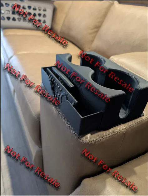 Kệ Cốc Brinkley Có Khe Cắm Remote - Image 2