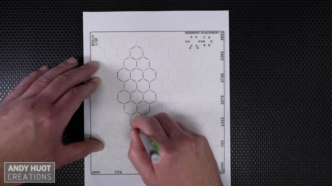 Khuôn Vẽ Họa Tiết Lưới Lục Giác Duality - Image 1