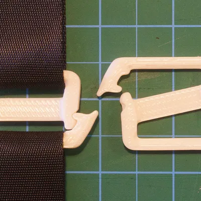 Kẹp dây đai hai mặt bằng flexure / slik clip