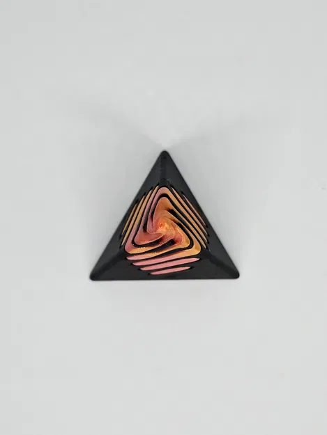 V2 - Ảo Ảnh Kim Tự Tháp Mini Xuyên Qua Không Thể - Image 5