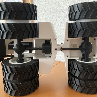 Tổ Hợp Máy Cày Big Bud 700 Tỉ Lệ 1:16 (2023-2024)