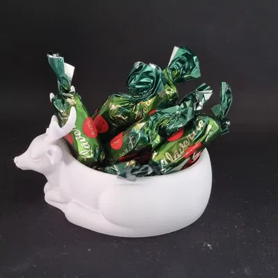 Chén/Tô Hình Hươu