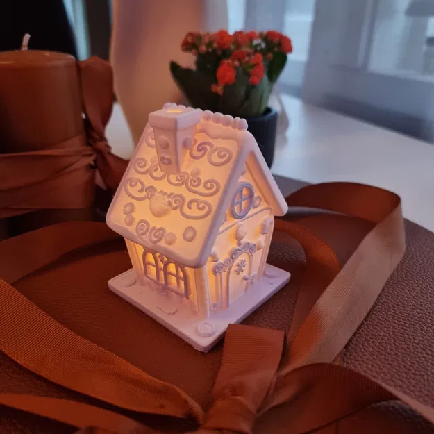 Chân Nến/Đèn LED Hình Nhà Bánh Gừng - Image 1