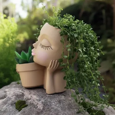 Chậu Hoa "DONNA SOGNO FIORITO" - Bình Hoa Cô Gái Đang Mơ Mộng