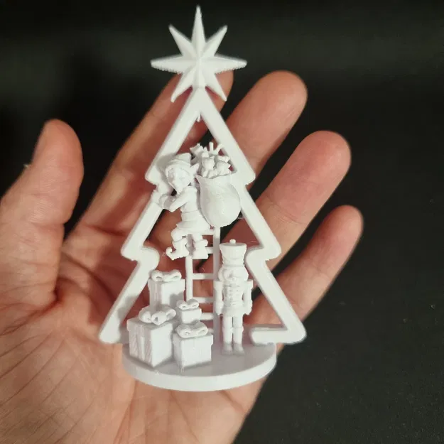 Xưởng Yêu Tinh Trong Cây Thông Noel - Image 4