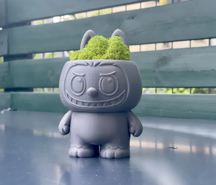 Chậu Cây Labubu Siêu Dễ Thương - Image 1