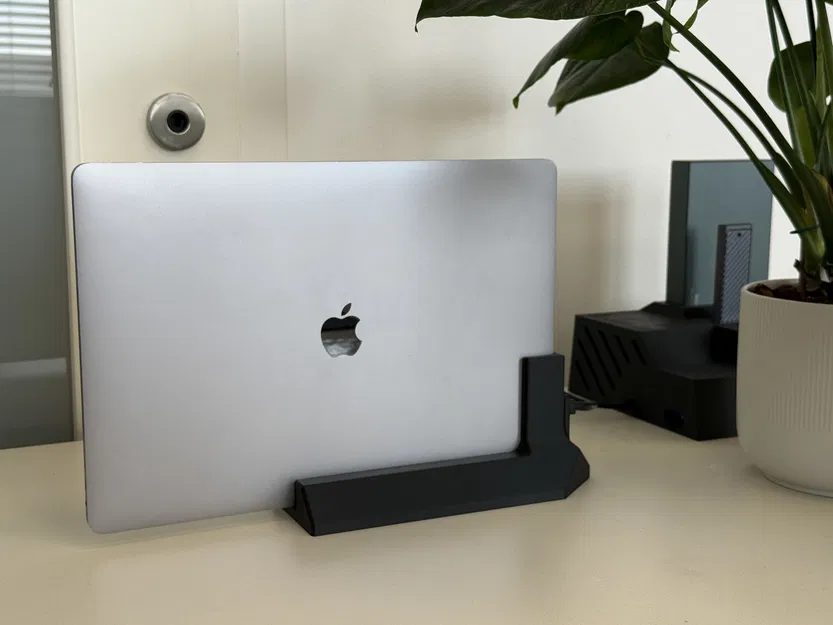 Kệ đỡ MacBook Pro 16 inch & kết nối hub - Image 1