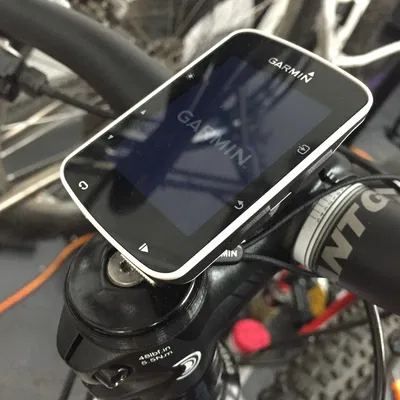 Giá Đỡ Garmin Edge Cho Pô-Tăng 1-1/8 và 1.25 (Giant Overdrive)