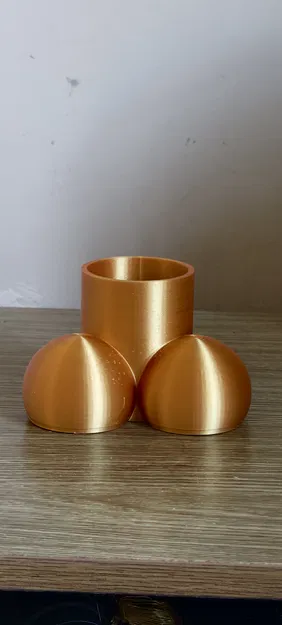 Chậu Cây Hình C** và Bi - Image 4