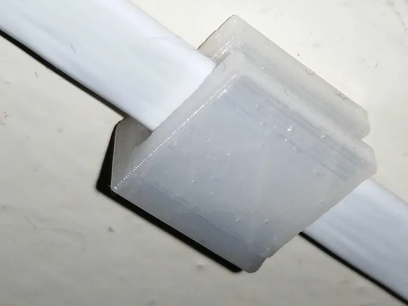 Kẹp Cáp Ethernet Dẹt Cat7 Không Đinh Cho Dây 7.5x2.5mm - Image 1