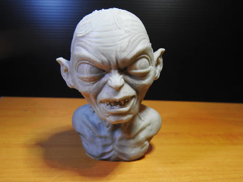 Tượng Bán Thân Golum Chúa Tể Những Chiếc Nhẫn - Image 1