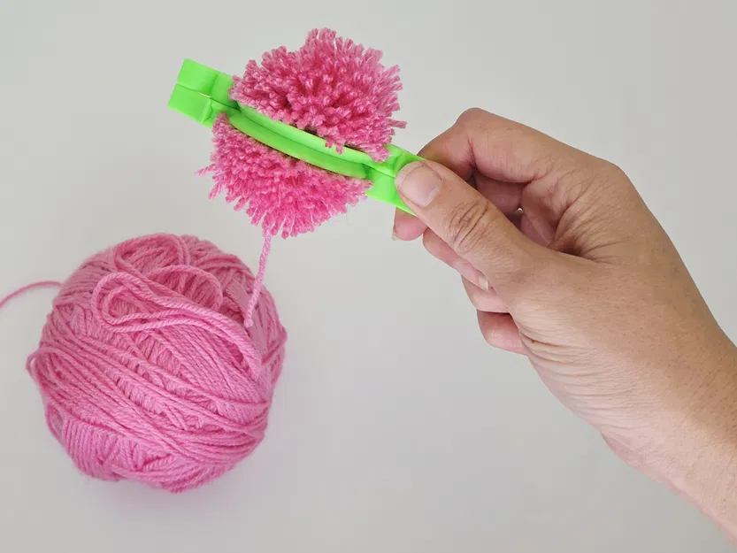 Dụng Cụ Làm Pompom Siêu Dễ - Easy-Peasy Pompom Maker - Image 11