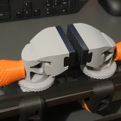 K̀m Ray (Bộ Cánh Tay Cơ Khí)