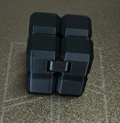 Khối Lập Phương Vô Tận - Image 1