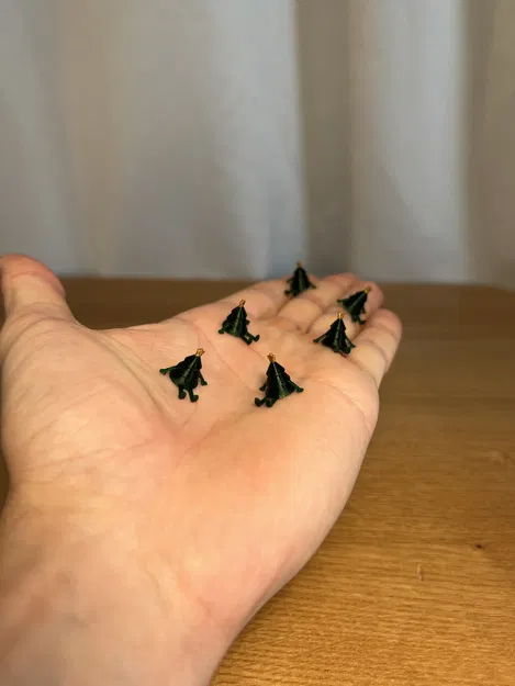 Bạn Cây Thông Noel Tí Hon - Image 2