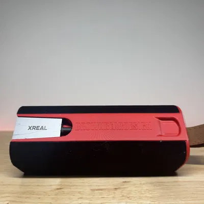 Hộp đựng cứng XReal One Pro