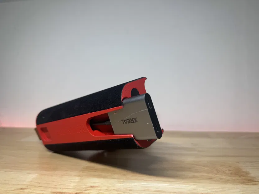 Hộp đựng cứng XReal One Pro - Image 5