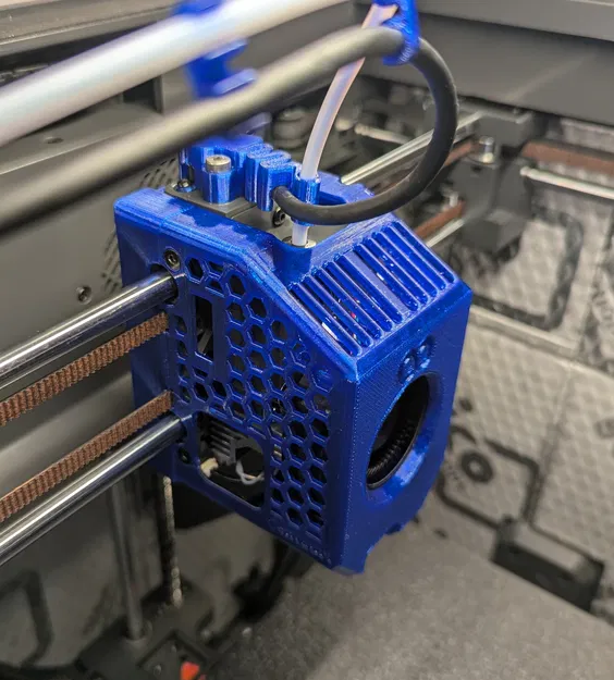 Cover Đầu Phun Centauri Carbon Vừa Vặn Hơn - Image 2