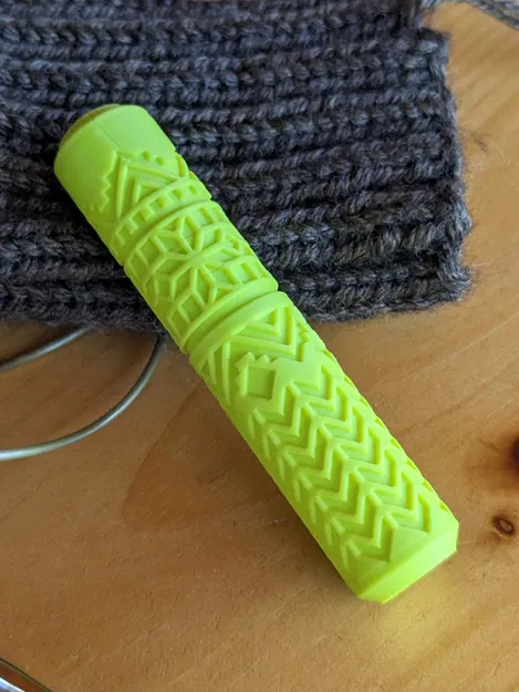 Hộp Đựng Kim Vá - Image 1