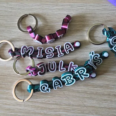 Móc Khóa Chữ Uốn Dẻo (biển tên khớp nối) v2.0