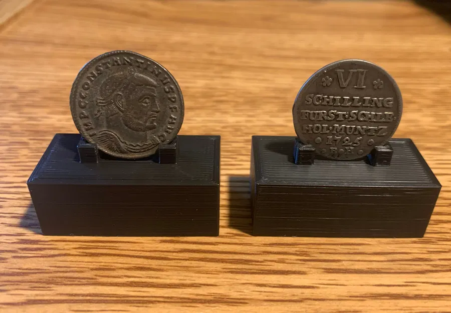 Chân Đế Trưng Bày Tiền Xu - Image 1