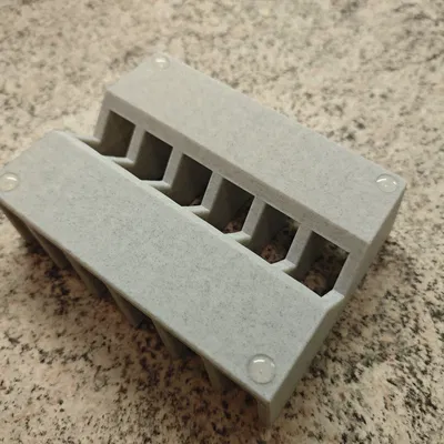 Everydays 003 – Giá đỡ thớt