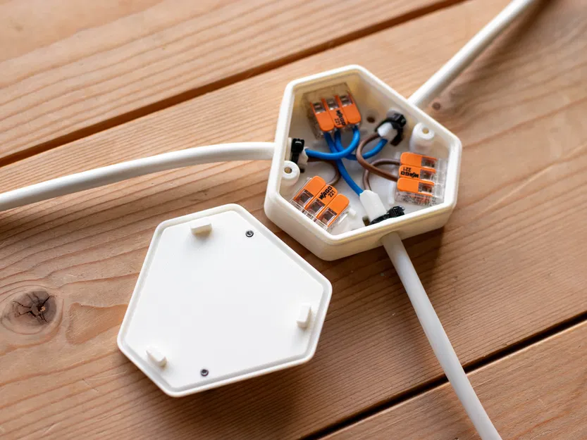 Hộp Đấu Nối WAGO 221 Thiết Kế Lục Giác - Image 1