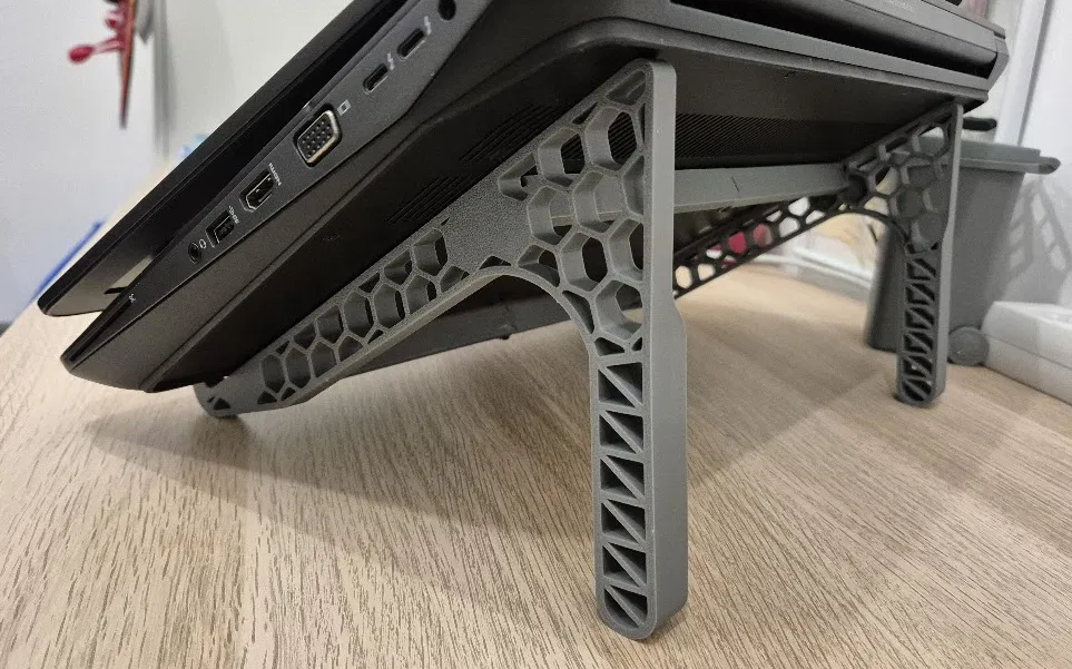 Chân Đế Laptop In 3D | Cải Thiện Luồng Không Khí & Sự Thoải Mái - Image 1