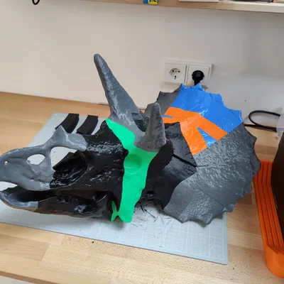 ĐẦU TRICERATOPS KHỔNG LỒ