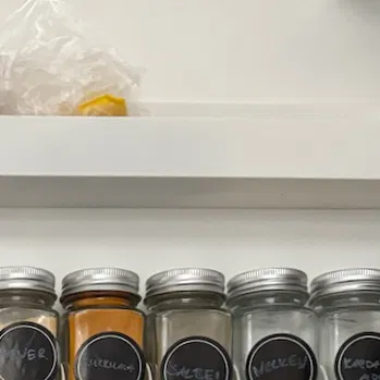 Kệ Gia Vị Treo Cửa