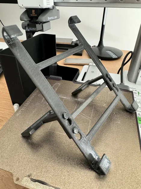 Giá đỡ iPad gắn gác đầu xe ô tô bền bỉ - Image 4