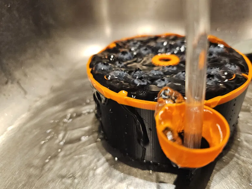 Dụng cụ Vệ sinh Trái cây Mọng nước Nhỏ gọn - Image 1