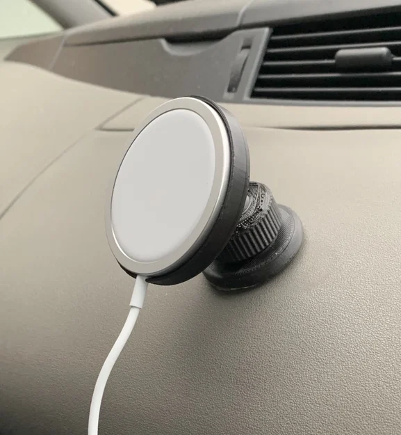 Giá Đỡ MagSafe Gắn Xe Hơi - Image 1