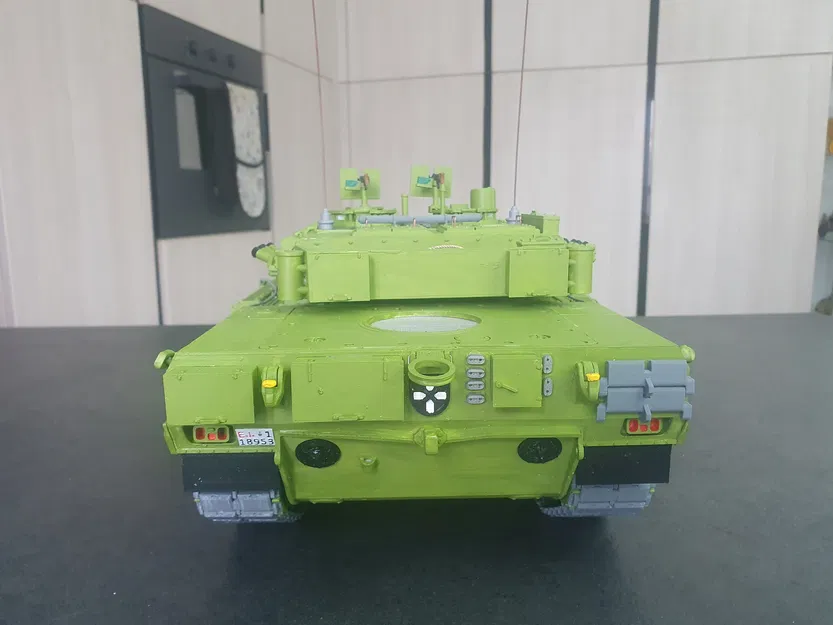 Mô hình xe tăng C1 ARIETE - Image 2